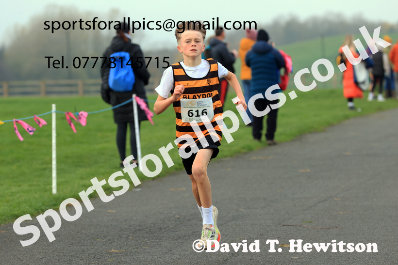 Boys and Girls Under-15s 2025 Heaton Memorial 10k Road Race, Newcastle Town Moor, Sunday, November 9th. Photo: David T. Hewitson/Sports for All Pics